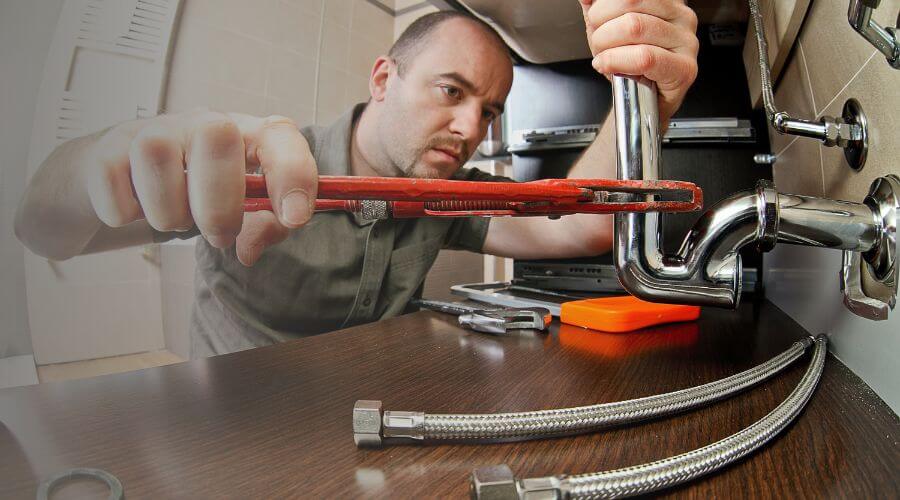 Expert burst pipe repair services in Cushing, IA